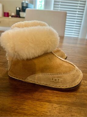 UGG Baby Booties in Chestnut Suede with Cream Shearling Cuff